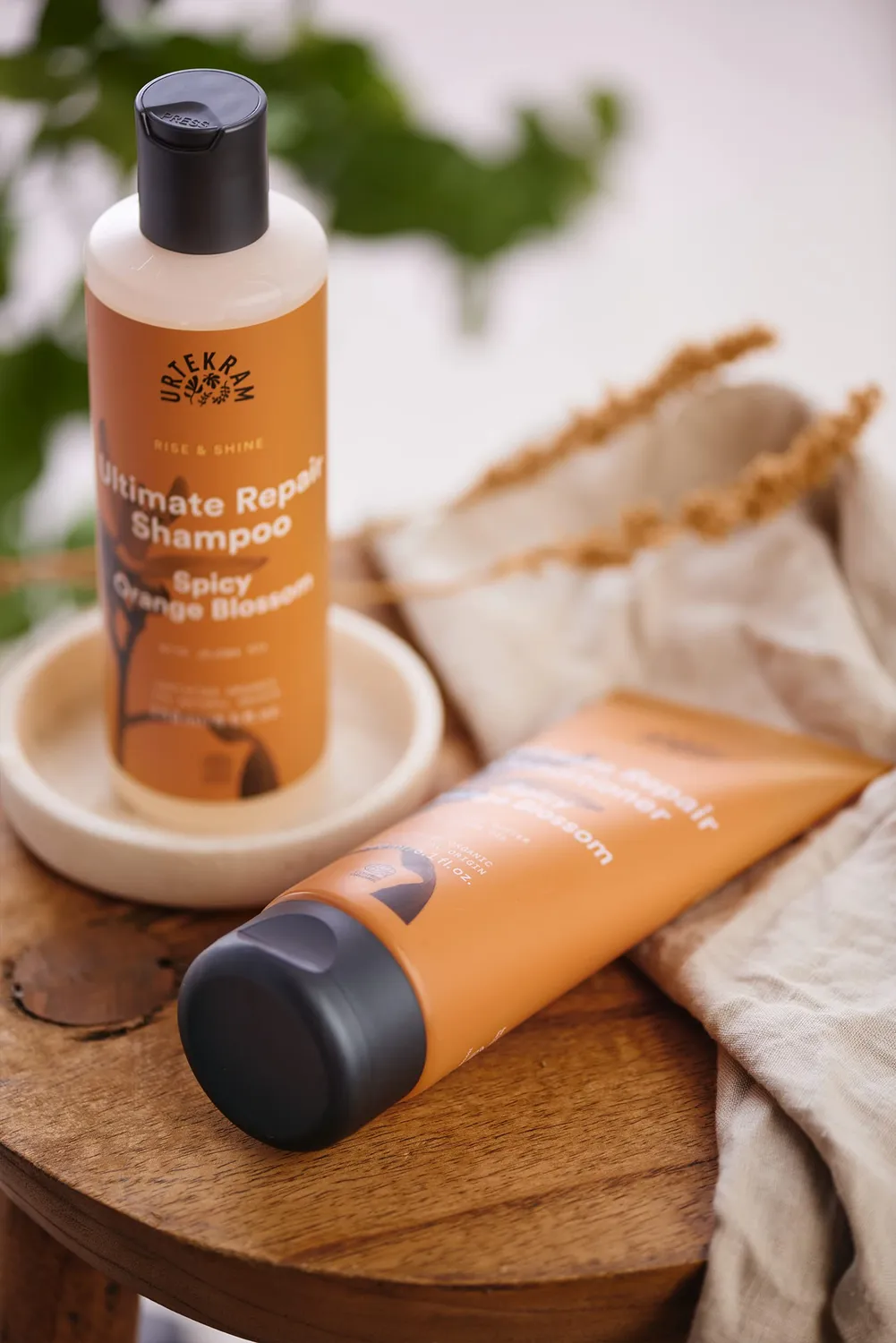 Urtekram Spicy Orange Blossom Shampoo 250 ml Repair