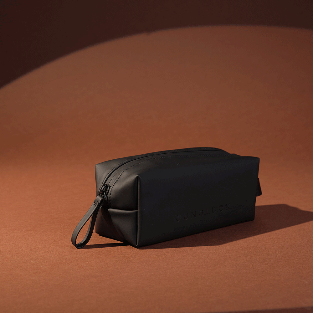 JUNGLÜCK Kosmetiktasche Schwarz S veganes Leder