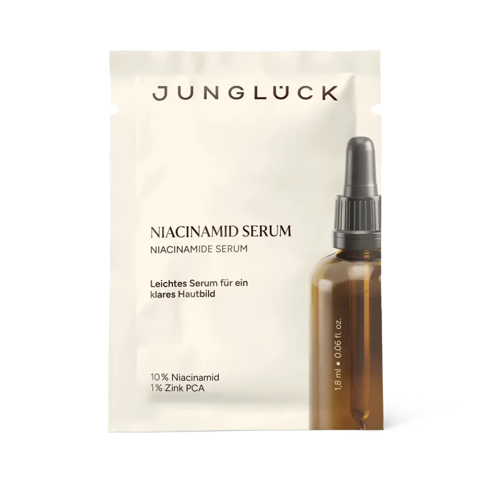 JUNGLÜCK Niacinamid Serum 1,8 ml Sachet für unreine Haut